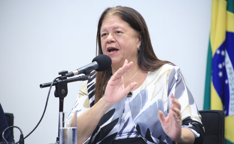 projeto-aumenta-de-20-para-30-dias-a-licenca-paternidade-no-programa-empresa-cidada