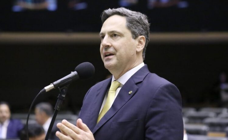 projeto-autoriza-estados-a-legislar-sobre-desapropriacao