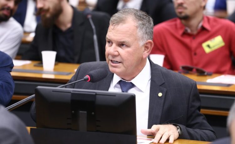 energia solar, tarifa social, conta de luz, projeto de lei, energia limpa, inclusão social, sustentabilidade