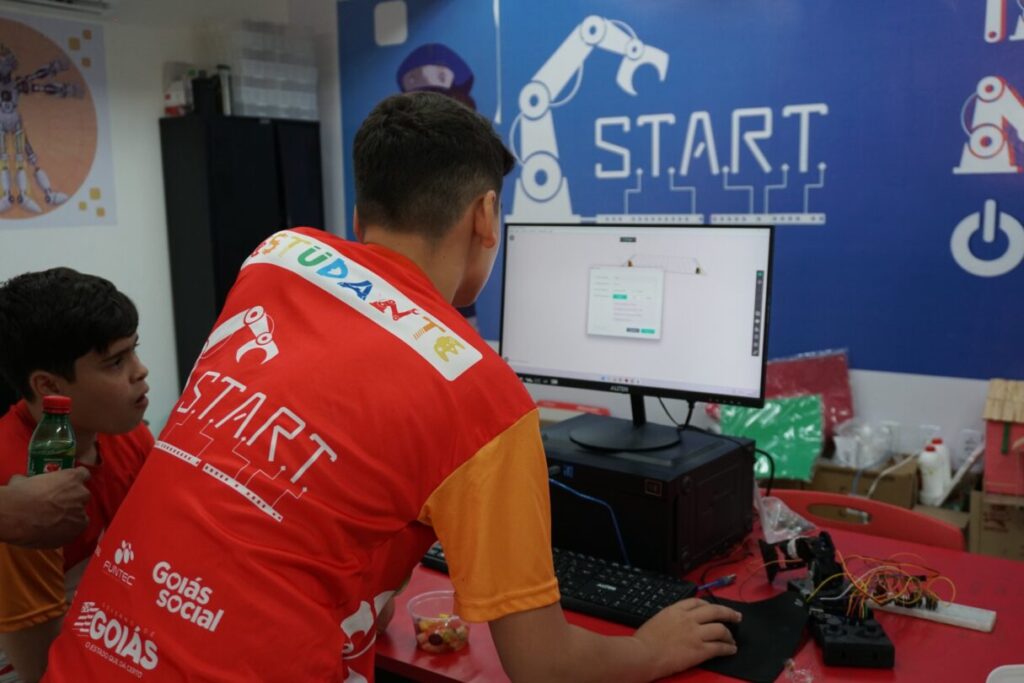 curso-gratuito-de-introducao-a-robotica-abre-mais-de-900-em-goias
