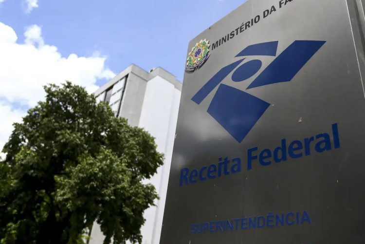 receita federal exonera auditor, operação polícia federal receita, vazamento dados stf, auditor fiscal investigado, sigilo fiscal, operação stf